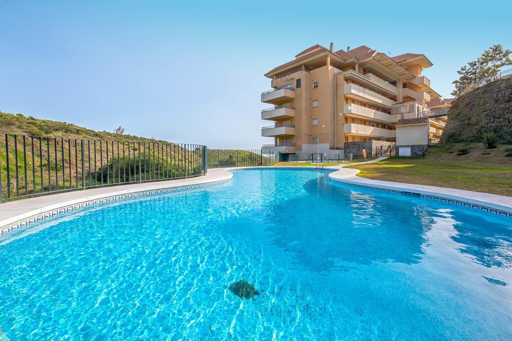 Carvajal Luxury Apartments - Free Parking Fuengirola Exterior foto